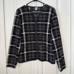 GAP Gray and Black Checkered fleece Jacket L